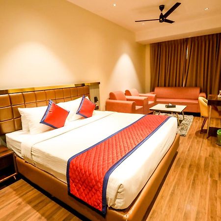 Spree Manor Hotel Aurangabad  Ngoại thất bức ảnh